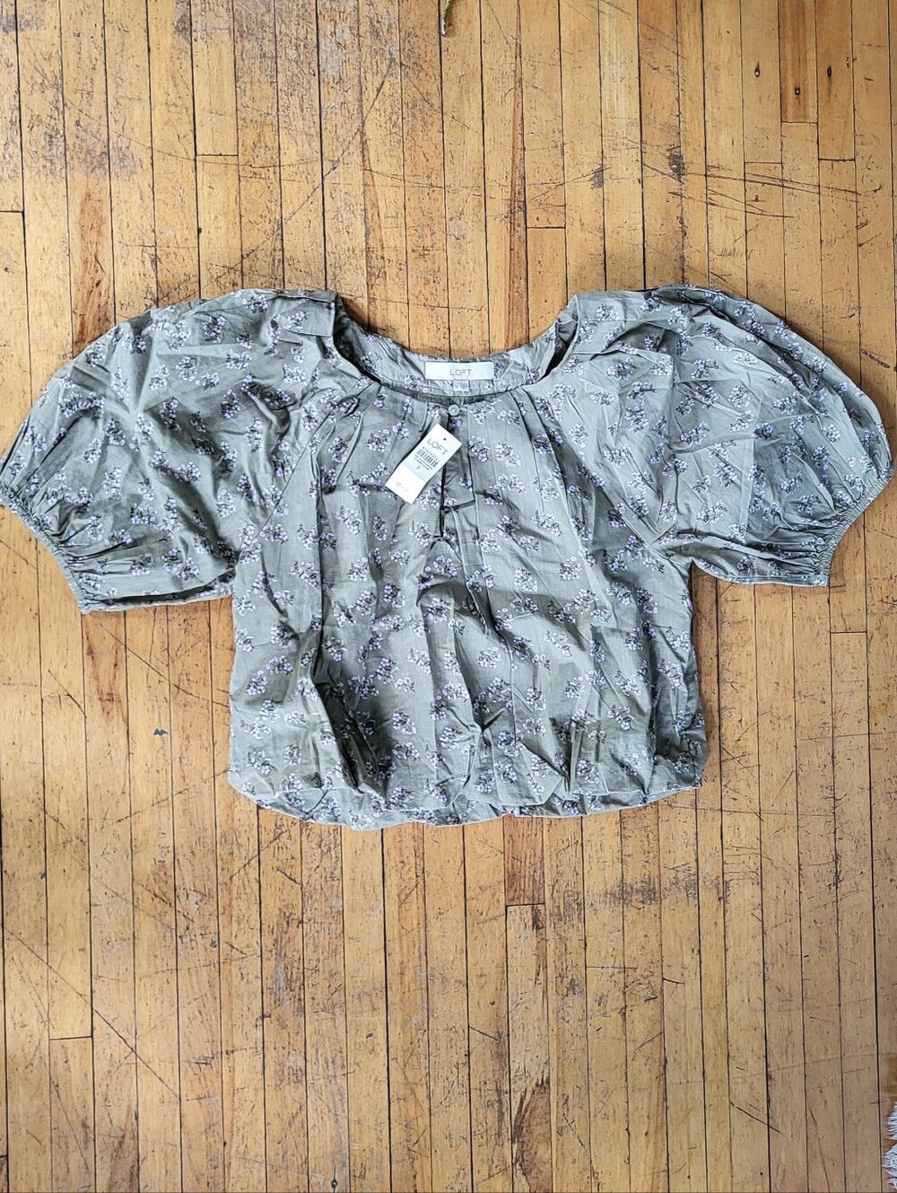 LOFT Women's Sage Green Floral Puff-Sleeve Top Cropped Bubble Blouse NWT Sz S